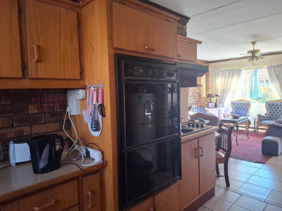 2 Bedroom Property for Sale in Hospitaalpark Free State